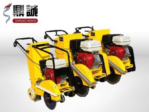點(diǎn)擊查看詳細(xì)信息<br>標(biāo)題：路面切割機(jī) 閱讀次數(shù)：5864