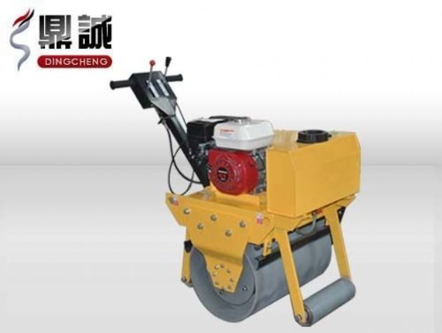 點(diǎn)擊查看詳細(xì)信息<br>標(biāo)題：輕型手扶式單鋼輪壓路機(jī) 閱讀次數(shù)：12452