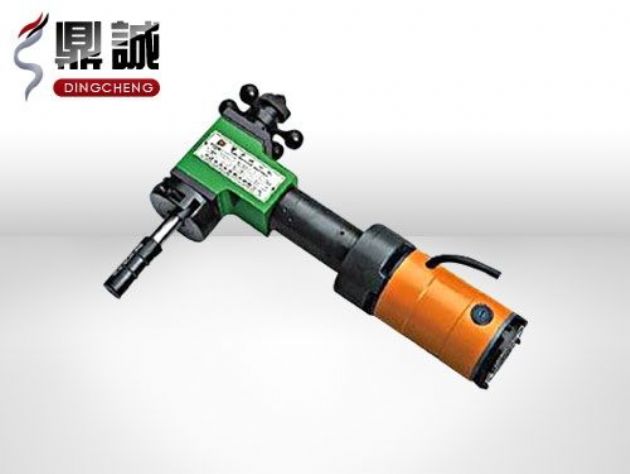 點擊查看詳細信息<br>標題：T型內(nèi)漲式管子坡口機 閱讀次數(shù)：4401