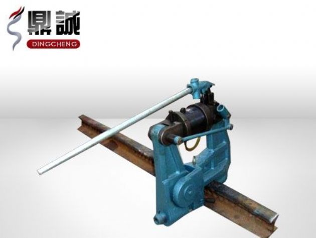 點(diǎn)擊查看詳細(xì)信息<br>標(biāo)題：液壓鋼軌擠孔機(jī) 閱讀次數(shù)：4204