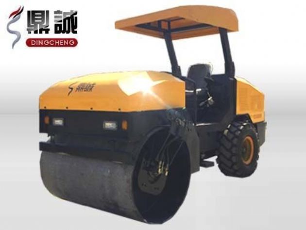點(diǎn)擊查看詳細(xì)信息<br>標(biāo)題：4噸單鋼輪振動(dòng)壓路機(jī) 閱讀次數(shù)：13238